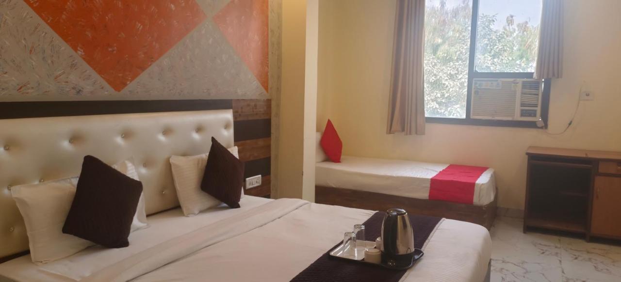 Airport Hotel Prince Palace By Byobhotels New Delhi Buitenkant foto