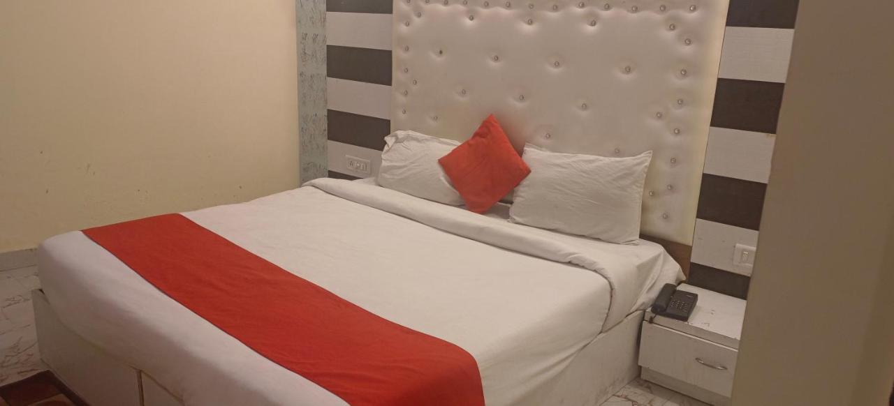 Airport Hotel Prince Palace By Byobhotels New Delhi Buitenkant foto