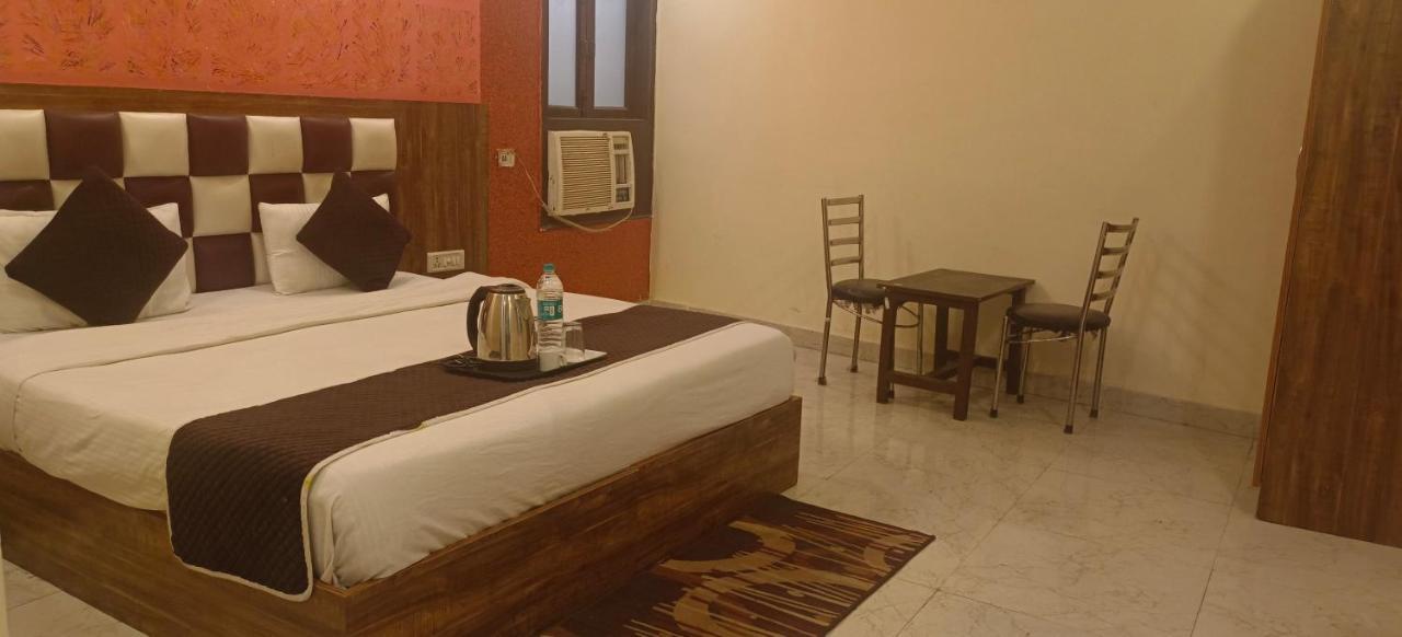 Airport Hotel Prince Palace By Byobhotels New Delhi Buitenkant foto