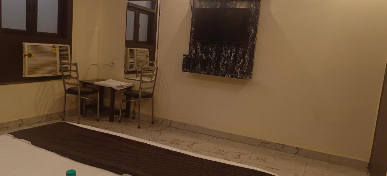 Airport Hotel Prince Palace By Byobhotels New Delhi Buitenkant foto
