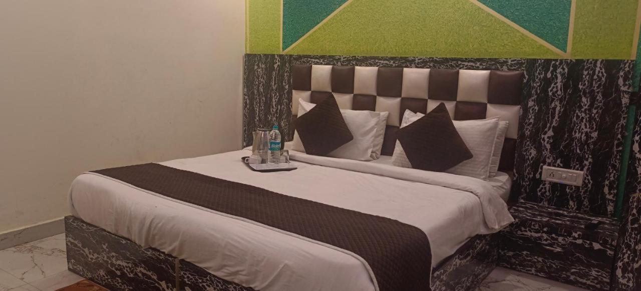 Airport Hotel Prince Palace By Byobhotels New Delhi Buitenkant foto